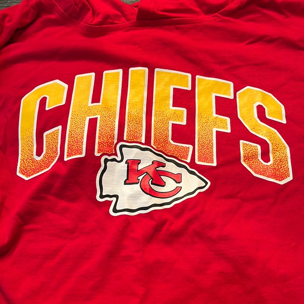 Chiefs T-shirt Hoodie 2XLT (tall) NWT